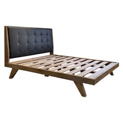Postel Black s polstrovaným čelem, 215x185x85 cm, 